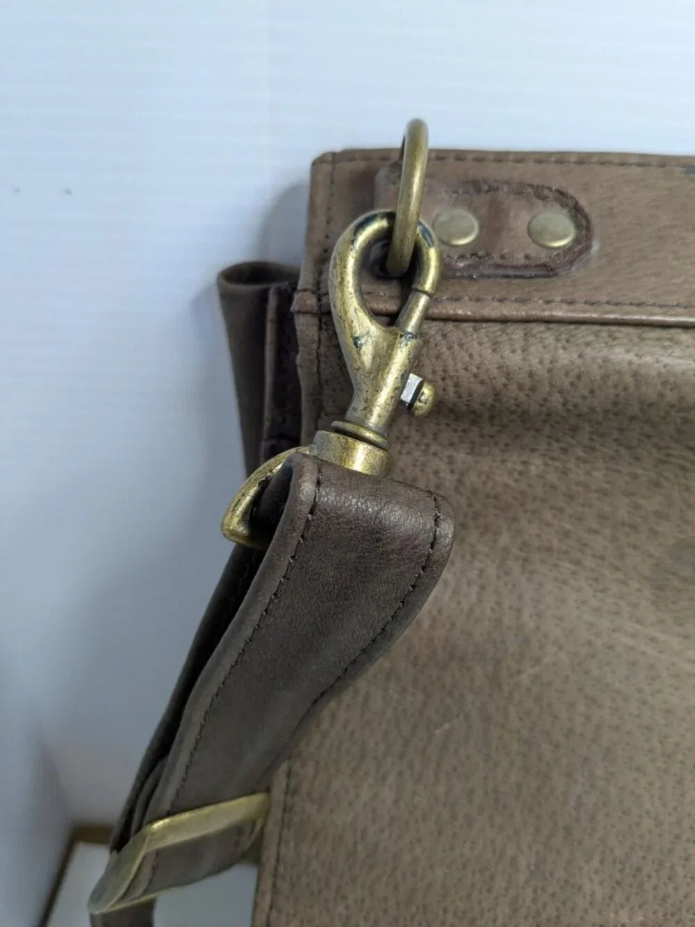 Wilsons Leather Brown Leather Briefcase Messenger Bag Top Handle Shoulder Strap